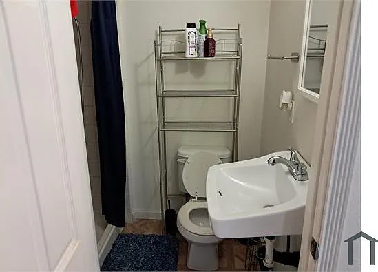 115 Menlo Ct — Photo 2