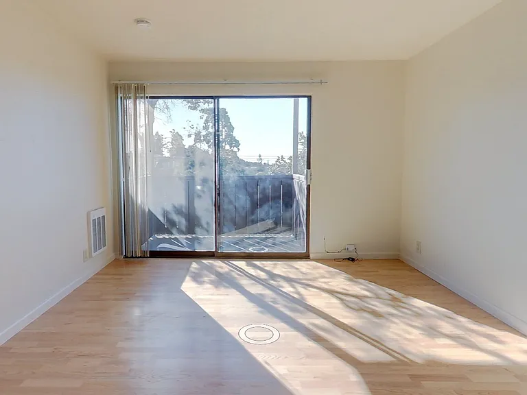 Parker House — Photo 17
