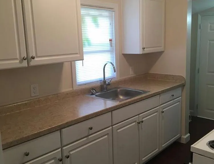8096 Continental Ave — Photo 7