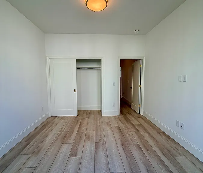 1249 Kearny St — Photo 11