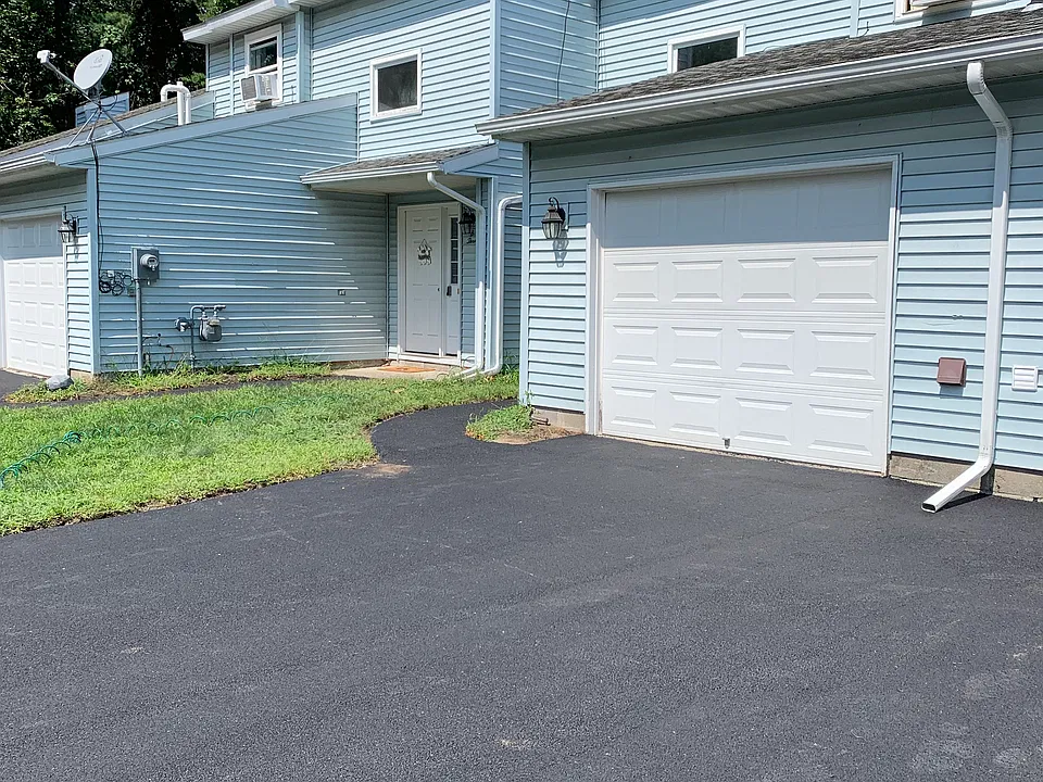 4 Tallow Wood Ct #4