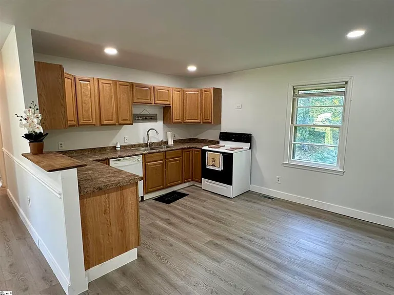 114 Tranquility Rd — Photo 7