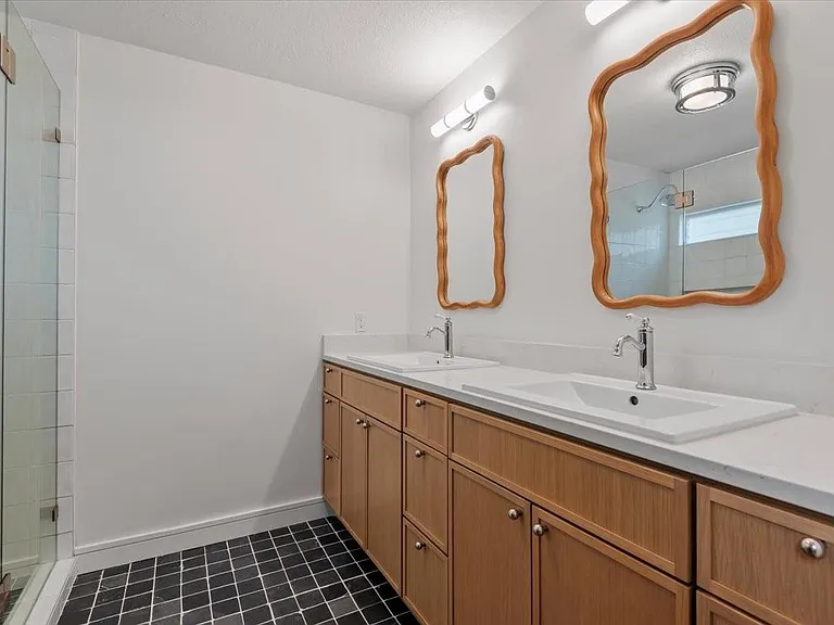 603 Crockett St — Photo 23