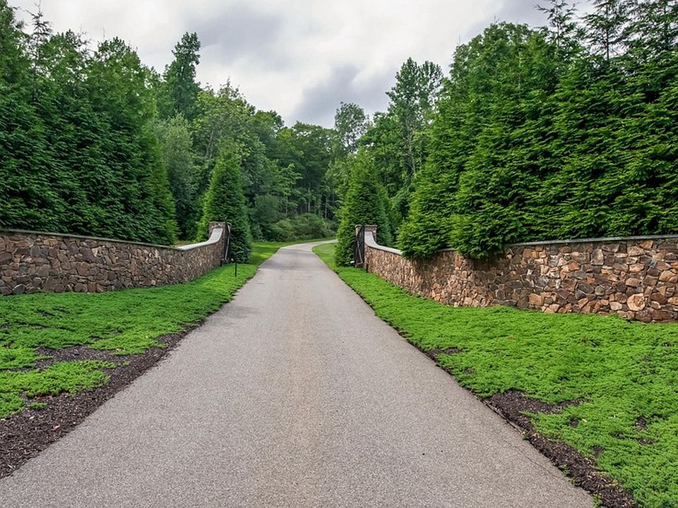 Driveway entrance