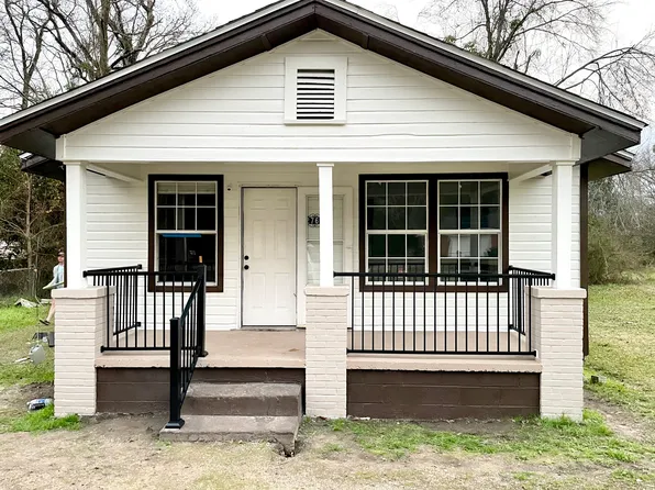 2763 S Thompson Dr, Mobile, AL 36606