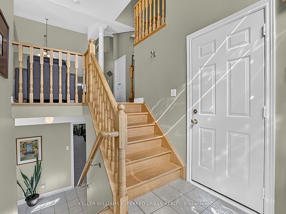 5th image of 27 Summer Valley Dr