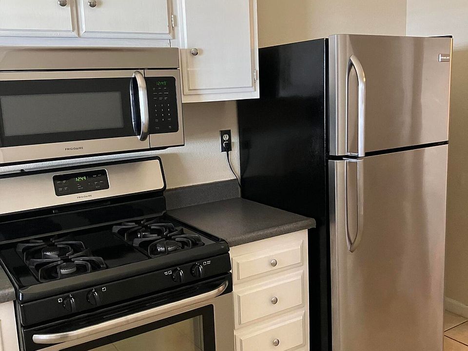 1st image of 31535 Lindero Canyon Rd Unit 16