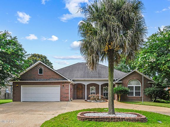 2nd image of 3526 Bramblewood Cir