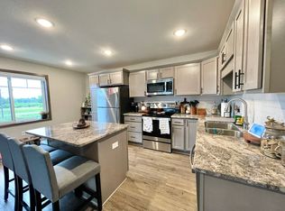 5562 Timber Trl Unit 3, Eau Claire, WI 54701