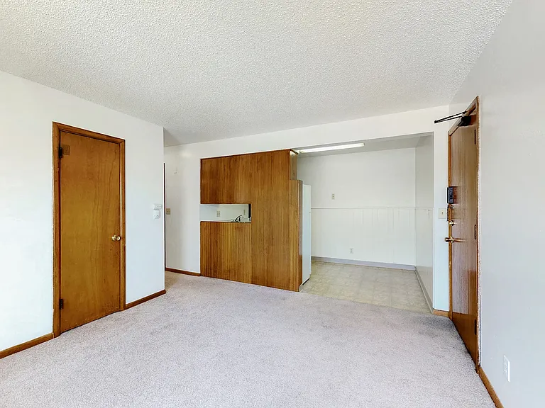 Plaza Manor — Photo 26