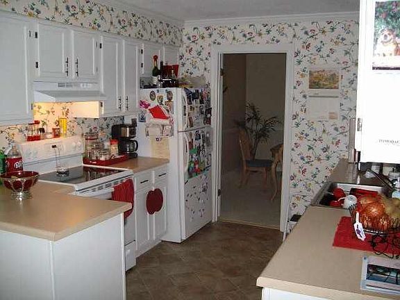4th image of 110 Rock Creek Dr S