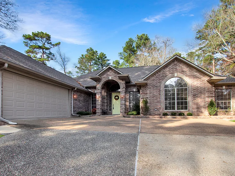 13310 White Tail Dr — Photo 2
