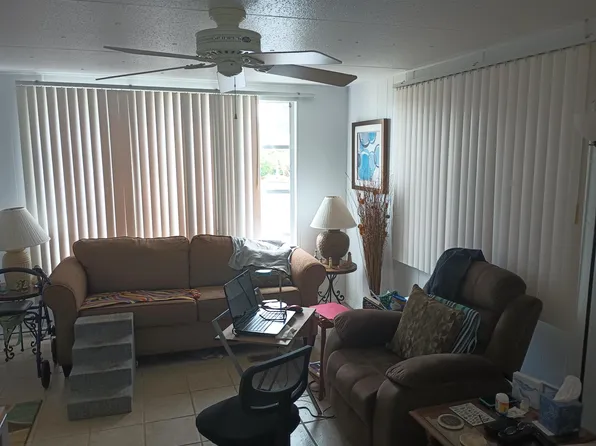 102 Oneida Circle, Fort Pierce, FL 34946