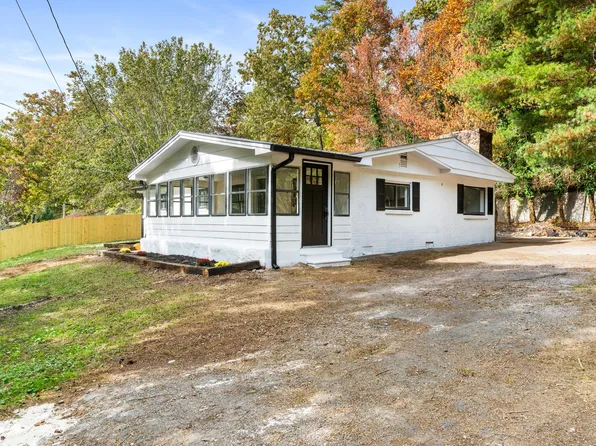 122 Lavenia Cir, Rossville, GA 30707