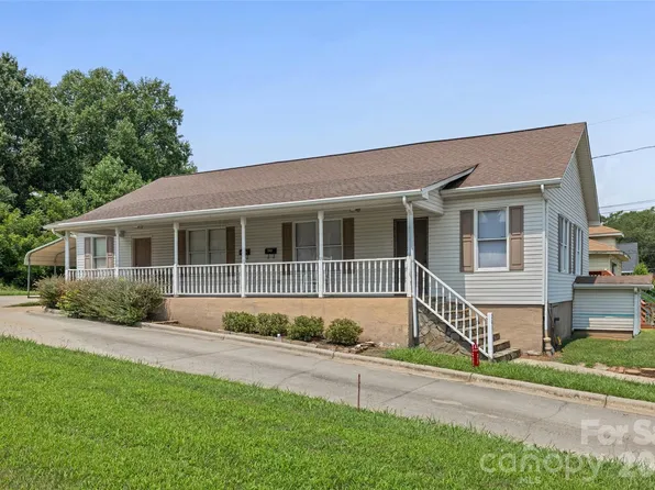 243 8th Ave, Cramerton, NC 28032