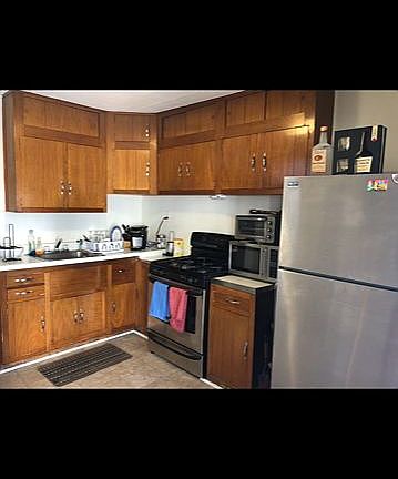 5th image of 3028 E Thompson St