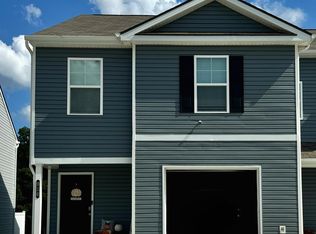 956 Lola Ln, Kingsport, TN 37664