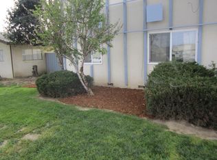 521 N T St APT F, Lompoc, CA 93436