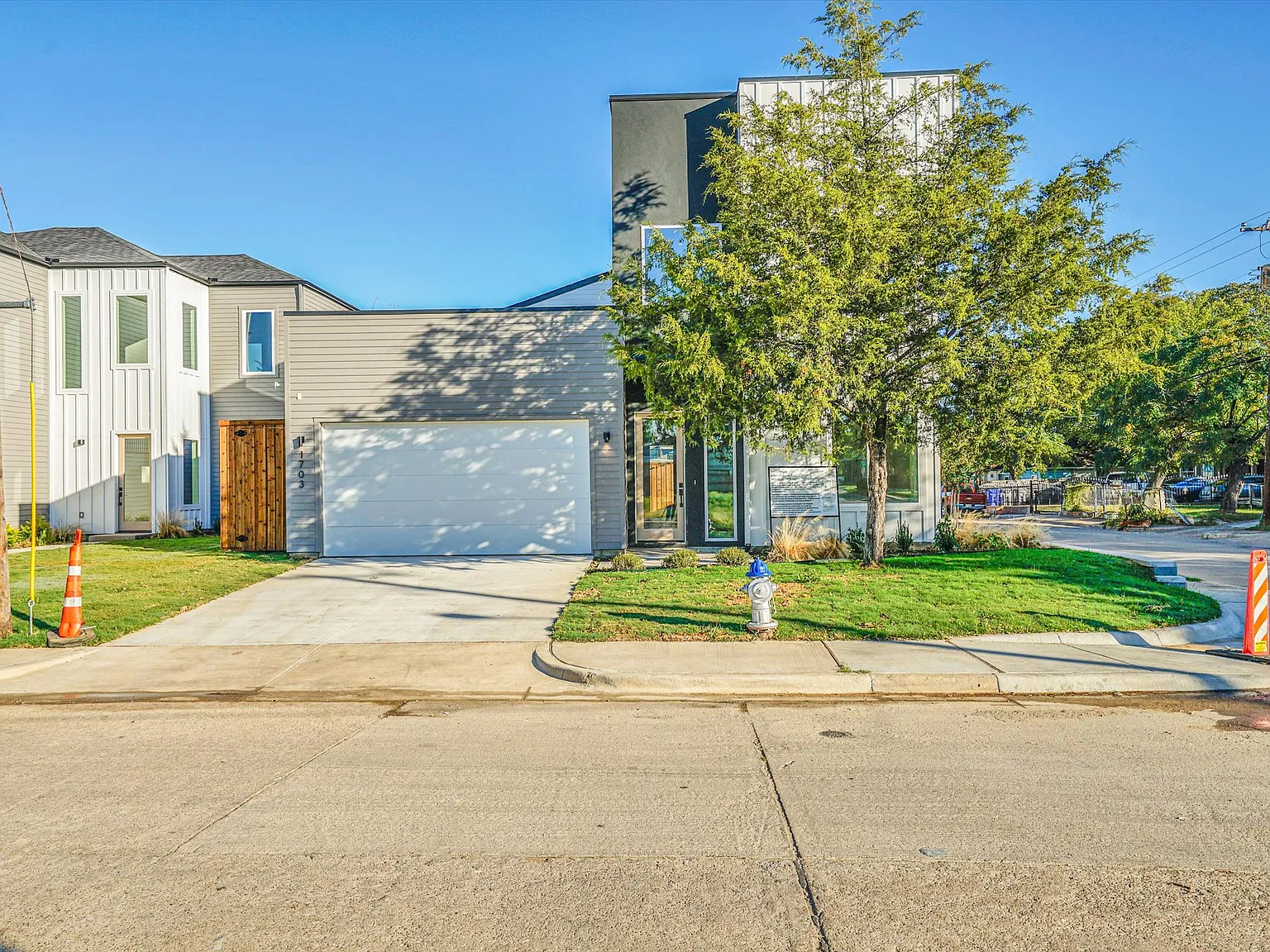 4 bed, 2687 sqft, $4,800 — Photo 1