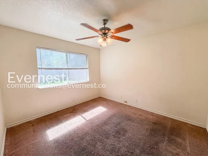 202 Tamara Dr #B — Photo 7