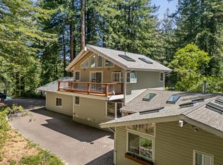 24751 Hutchinson Rd, Los Gatos, CA 95033