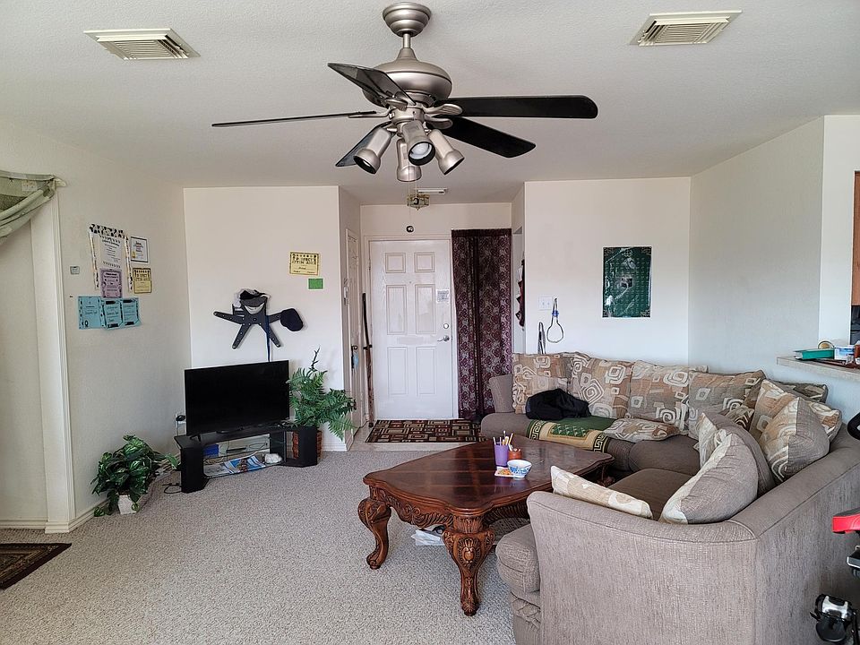 1st image of 629 Nottingham Dr #1