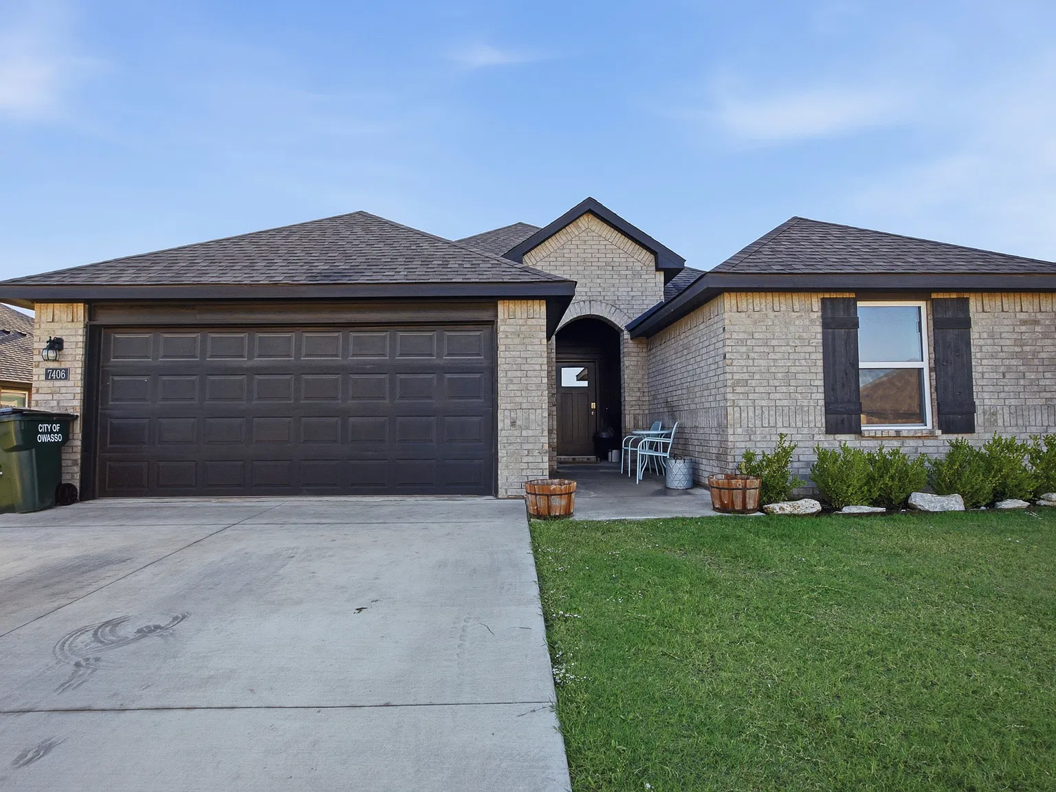 4 bed, 1750 sqft, $2,550 — Photo 1