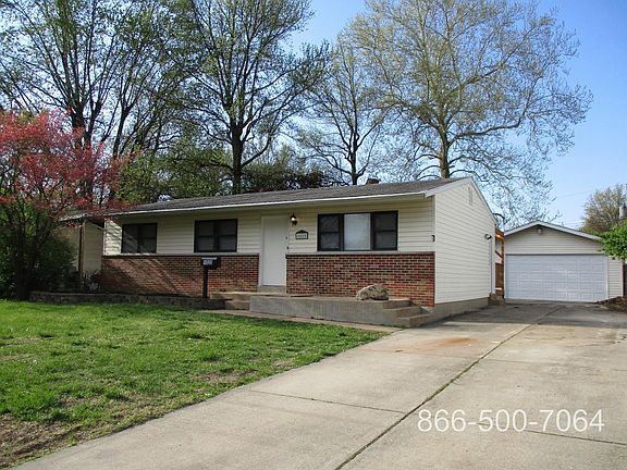 2nd image of 1020 Manresa Ln
