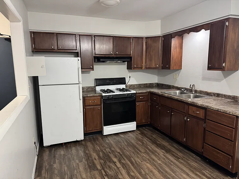 3201 Gilbert Ave #301 — Photo 10