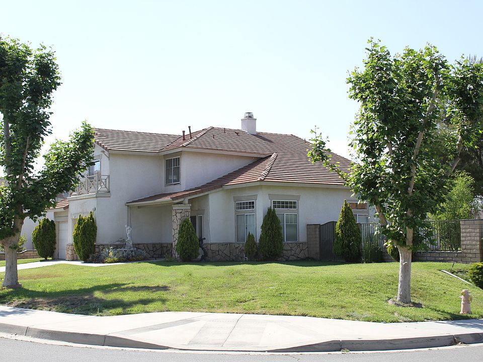 1st image of 26256 Royale Dr