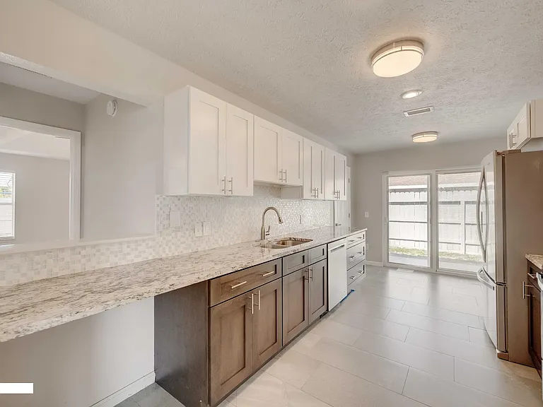 102 Byrd Dr — Photo 17