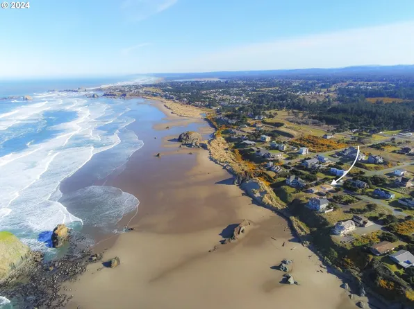 54208 Gould Rd, Bandon, OR 97411