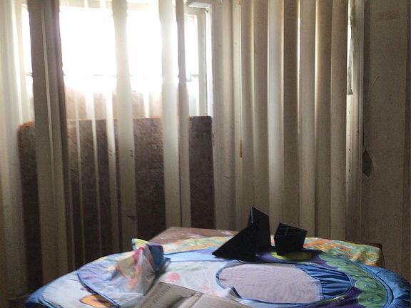 4th image of 9930 Whitcomb St