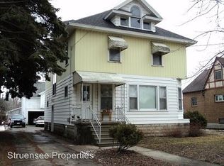 1632 Jackson St #A, Oshkosh, WI 54901