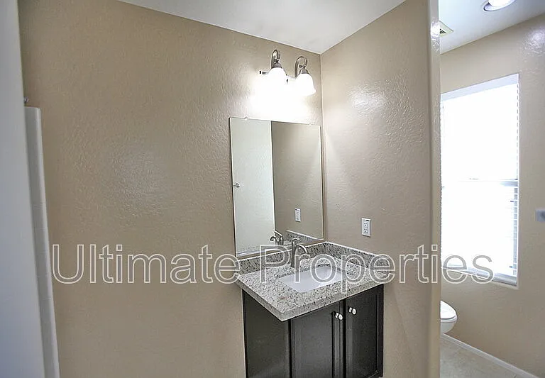 17010 N 184th Ln — Photo 9