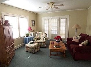 141 Cumberland Ave APT 6, Asheville, NC 28801