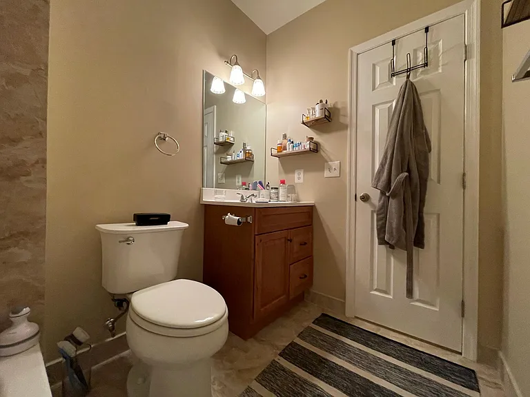2312 Chestnut Hill Ave — Photo 4