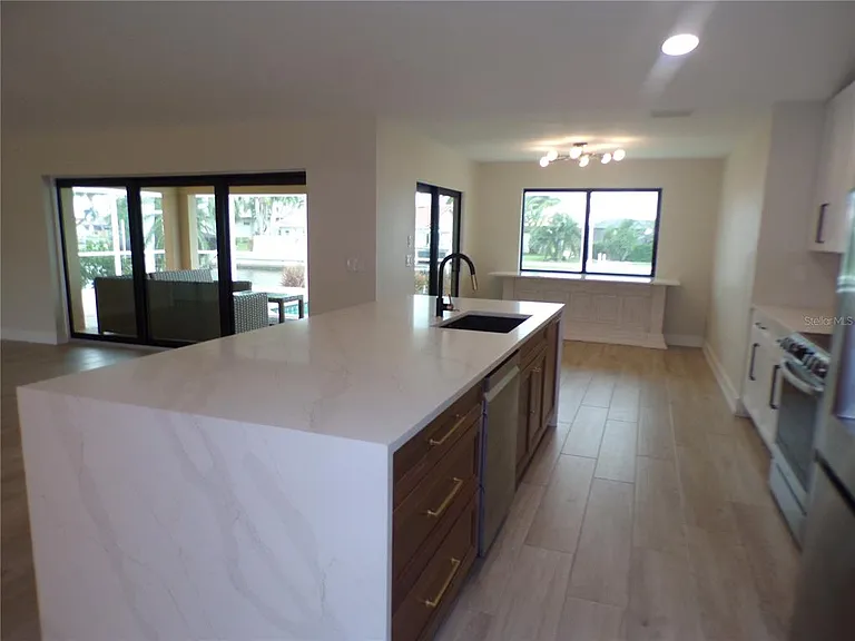 510 Medici Ct — Photo 48