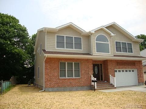 1st image of 992 Little Neck Ave