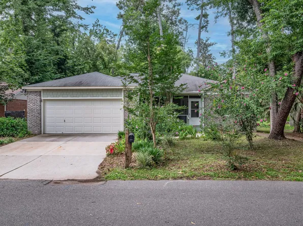 1737 Silverwood Dr, Tallahassee, FL 32301