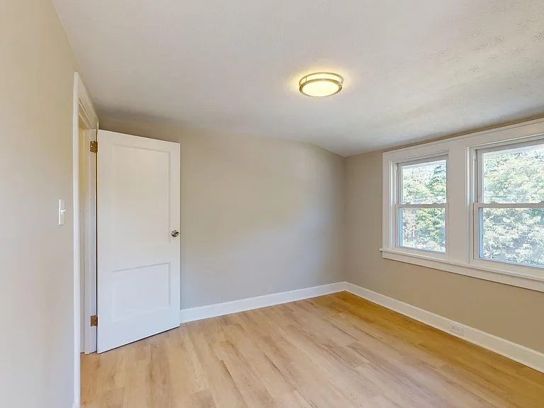 4528 Rainbow Rd — Photo 36