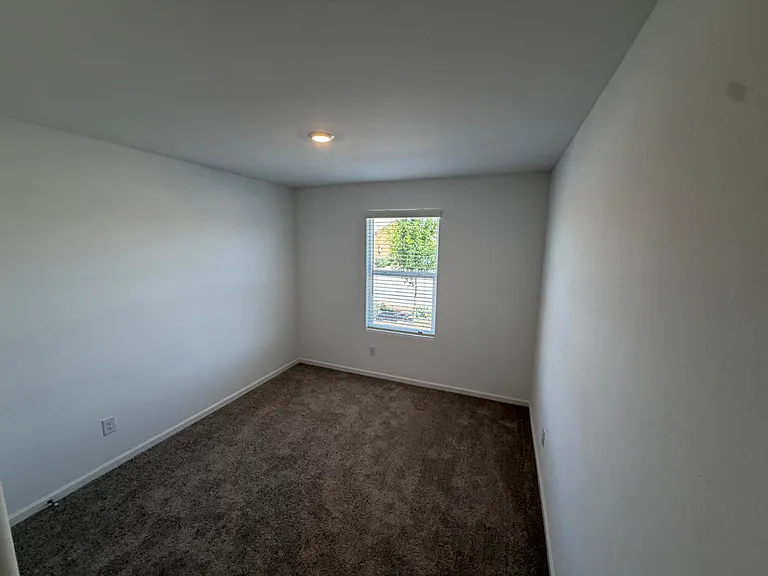 1473 E Jaycie Dr — Photo 26