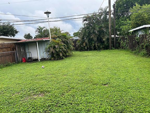 2nd image of 6210 SW 39th Court