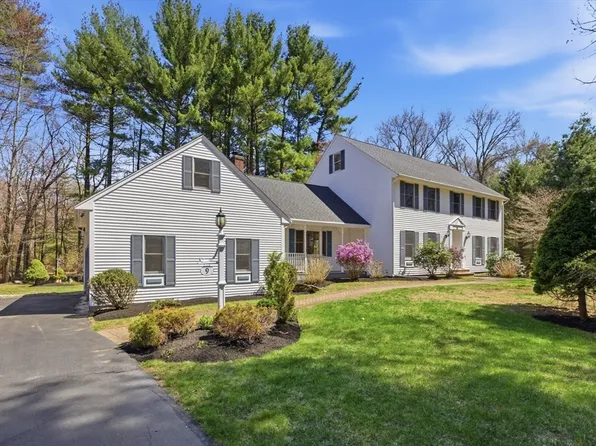 9 Olde Farm Ln, North Reading, MA 01864