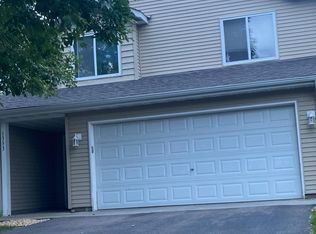 1353 Willow Trl, Farmington, MN 55024