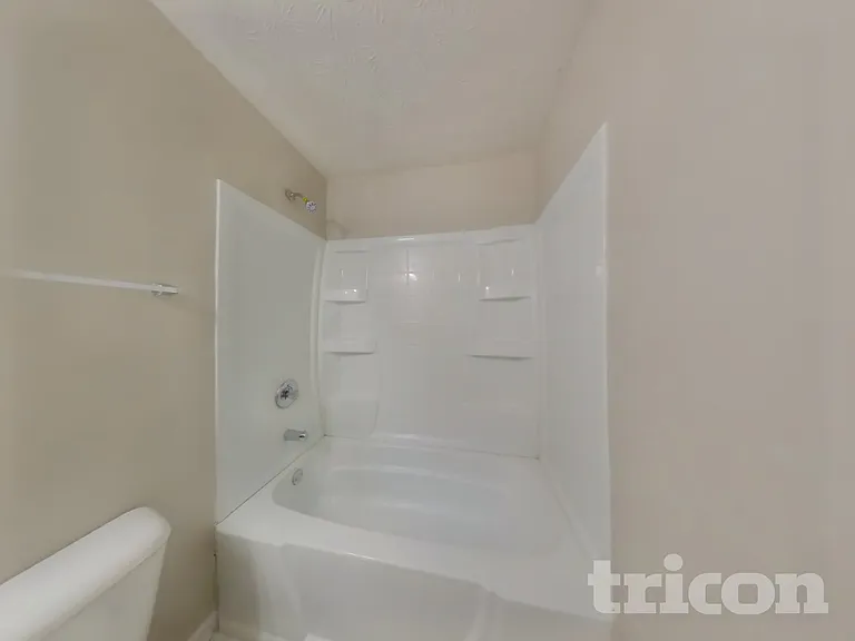 3746 Windy Hill Dr SE — Photo 12