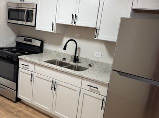 2000 S 15th Ave #1N, Broadview, IL 60155