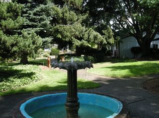 1031 NE 90th Ave APT B, Portland, OR 97220