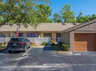 3135 Charter Club Dr, Tarpon Springs, FL 34688