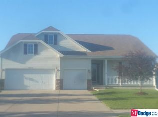 15716 Rosewater Pkwy, Bennington, NE 68007